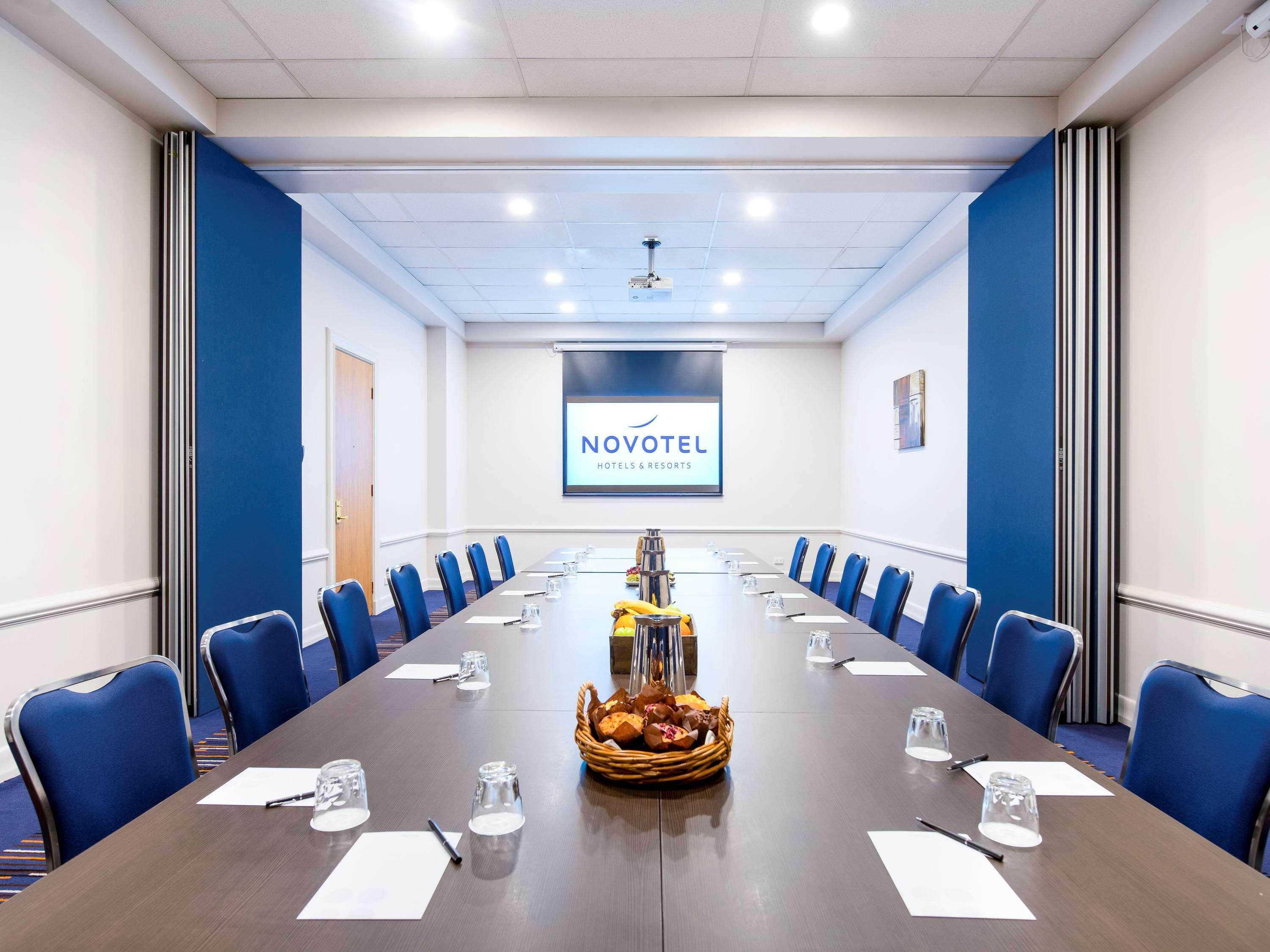 Novotel Melbourne Glen Waverley Extérieur photo