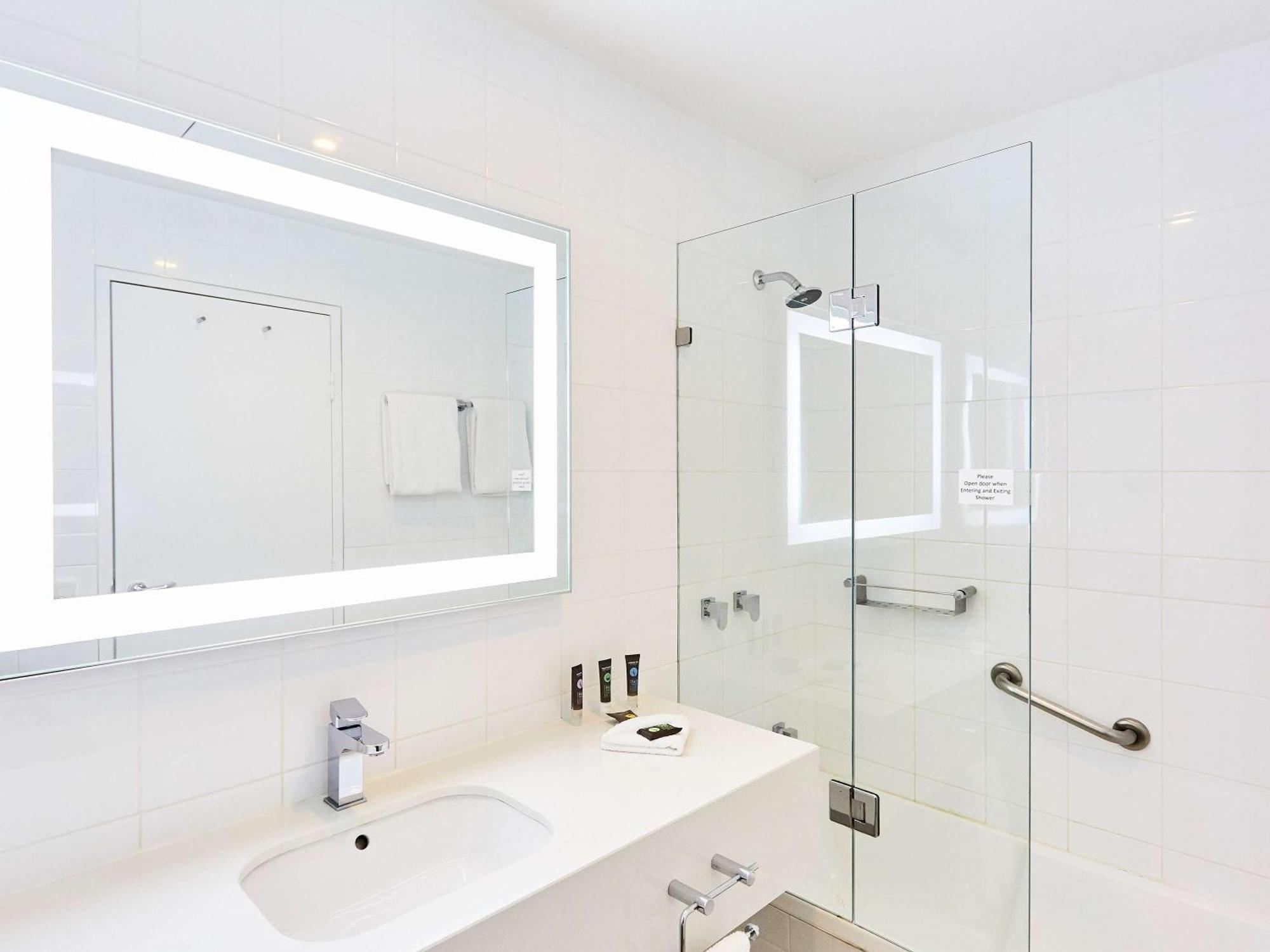 Novotel Melbourne Glen Waverley Extérieur photo
