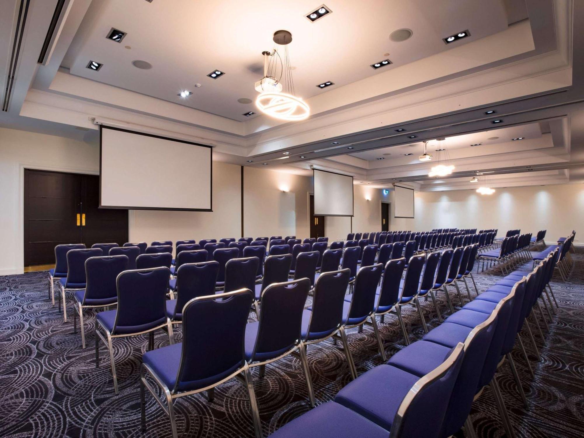 Novotel Melbourne Glen Waverley Extérieur photo